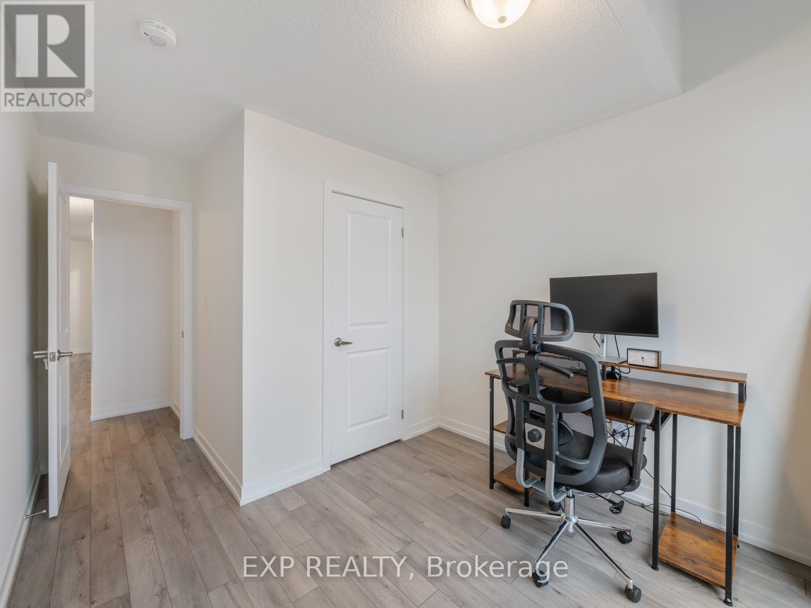 Photo 25 of 1476 Rose Way, Milton ON