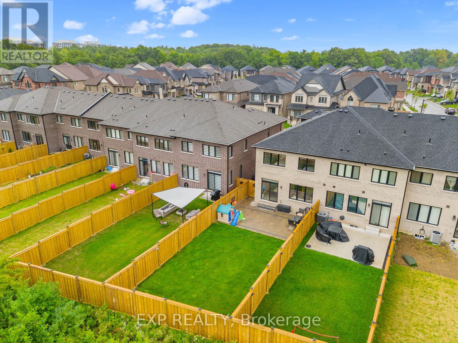 Photo 32 of 1476 Rose Way, Milton ON