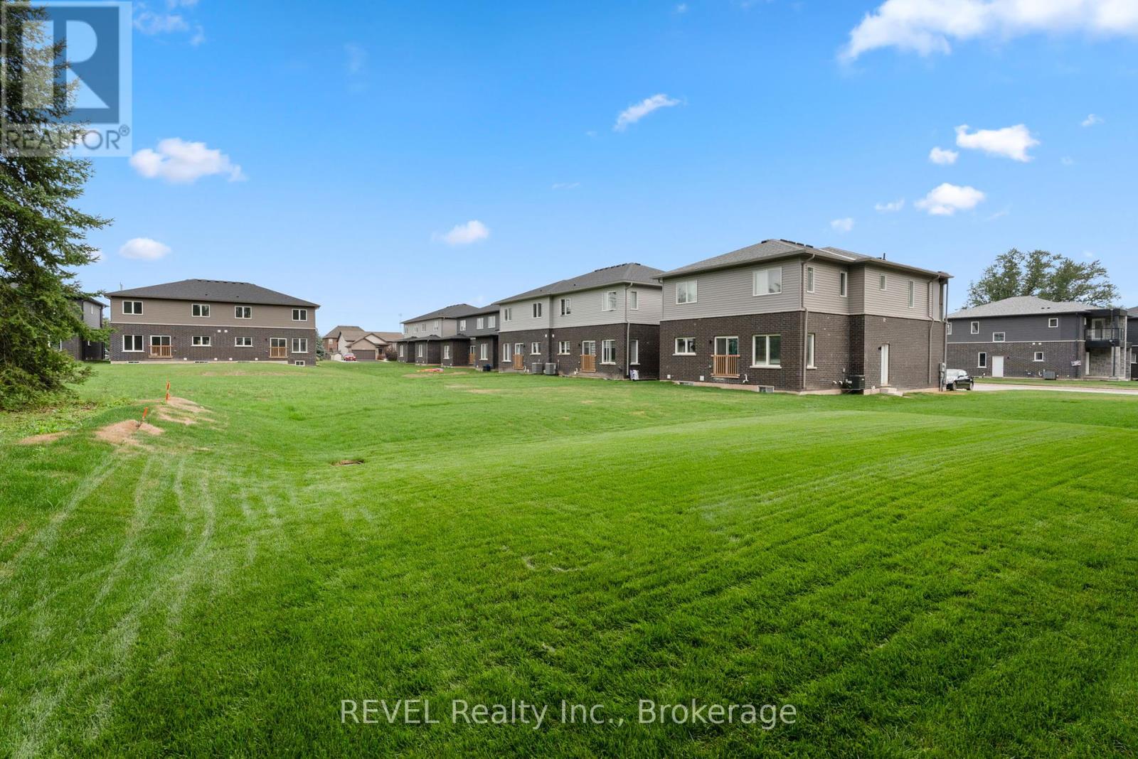 Photo 31 of 3286 Parker Avenue, Fort Erie ON
