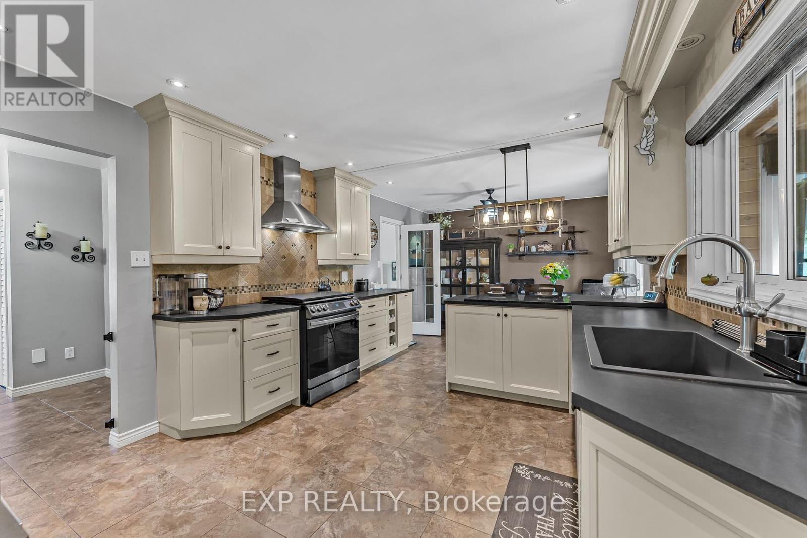 Photo 11 of 3725 Switch Road, Fort Erie ON