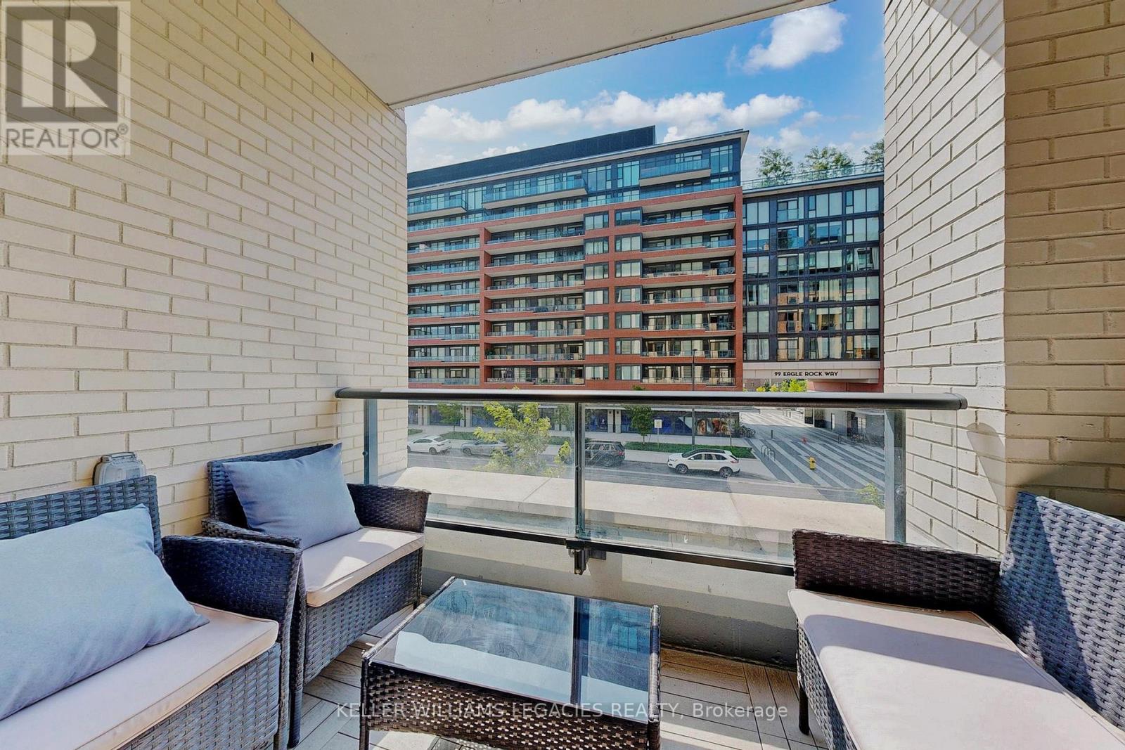 Photo 22 of 211 100 Eagle Rock Way, Vaughan ON