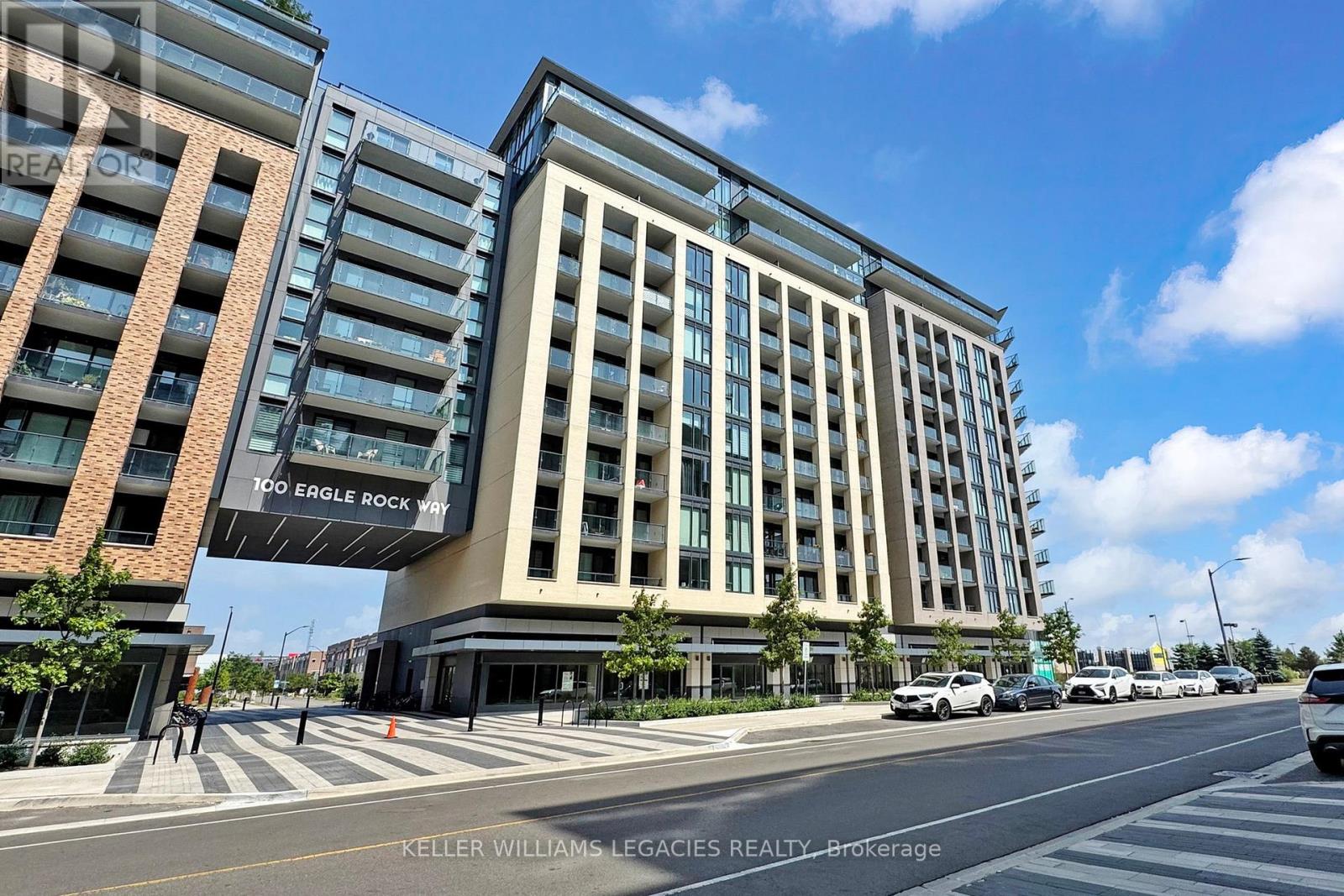 Photo 18 of 211 100 Eagle Rock Way, Vaughan ON