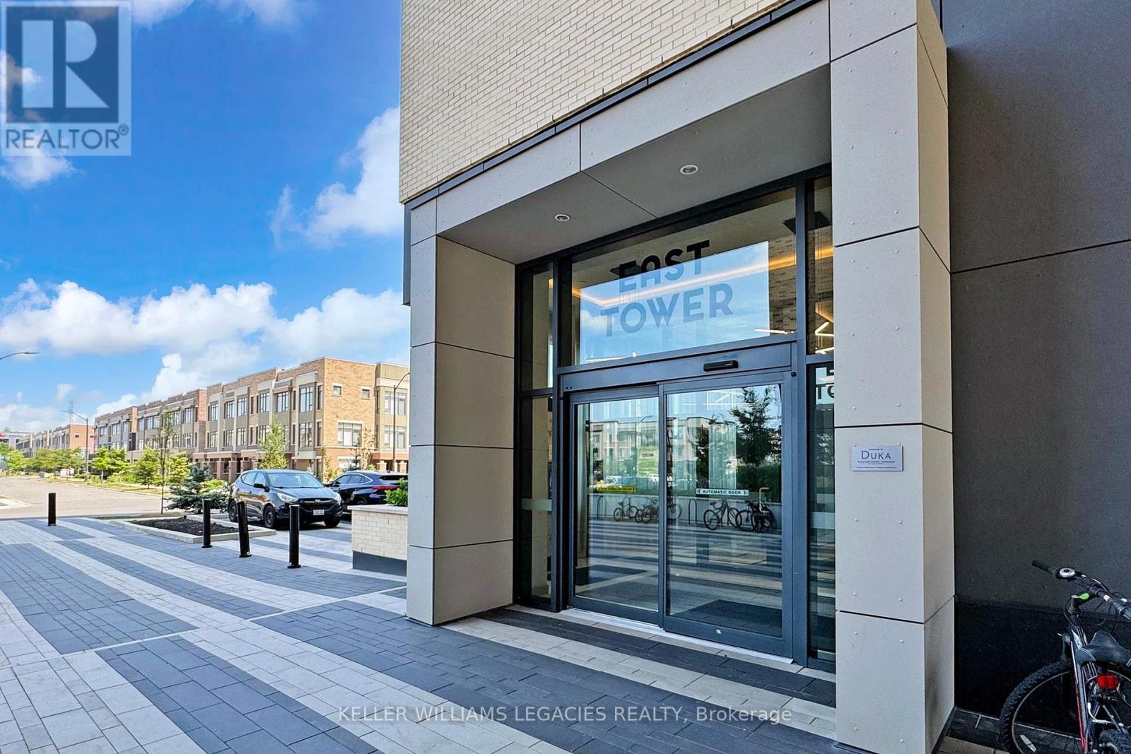Photo 24 of 211 100 Eagle Rock Way, Vaughan ON