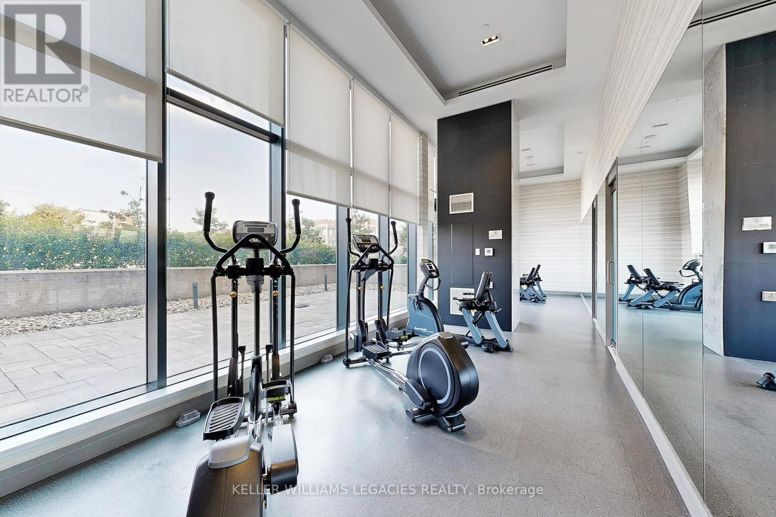 Photo 33 of 211 100 Eagle Rock Way, Vaughan ON