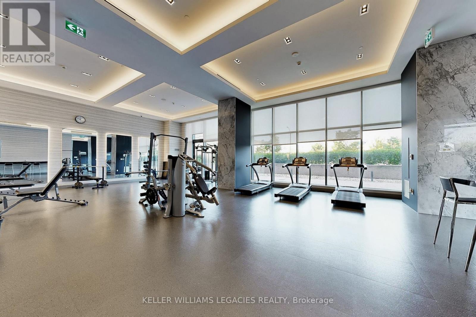 Photo 8 of 211 100 Eagle Rock Way, Vaughan ON