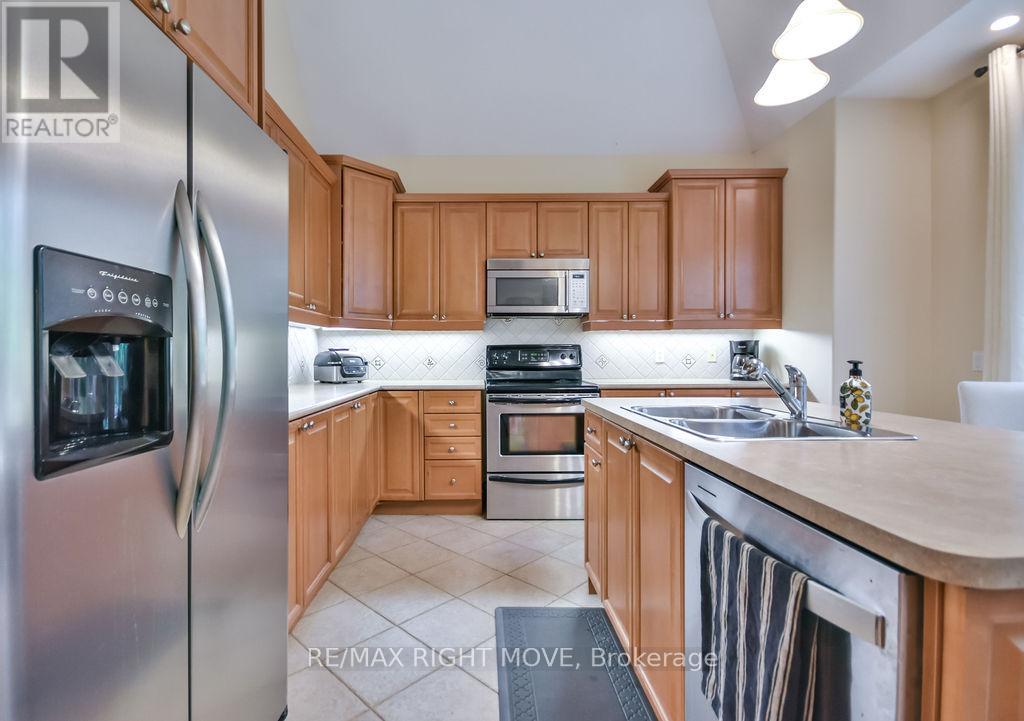 Photo 9 of 6 5 Invermara Court, Orillia ON