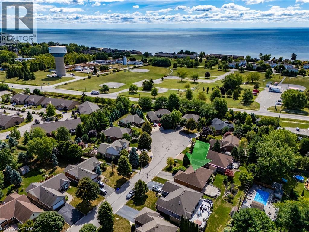 Photo 25 of 30 Coastal Court, Port Dover ON