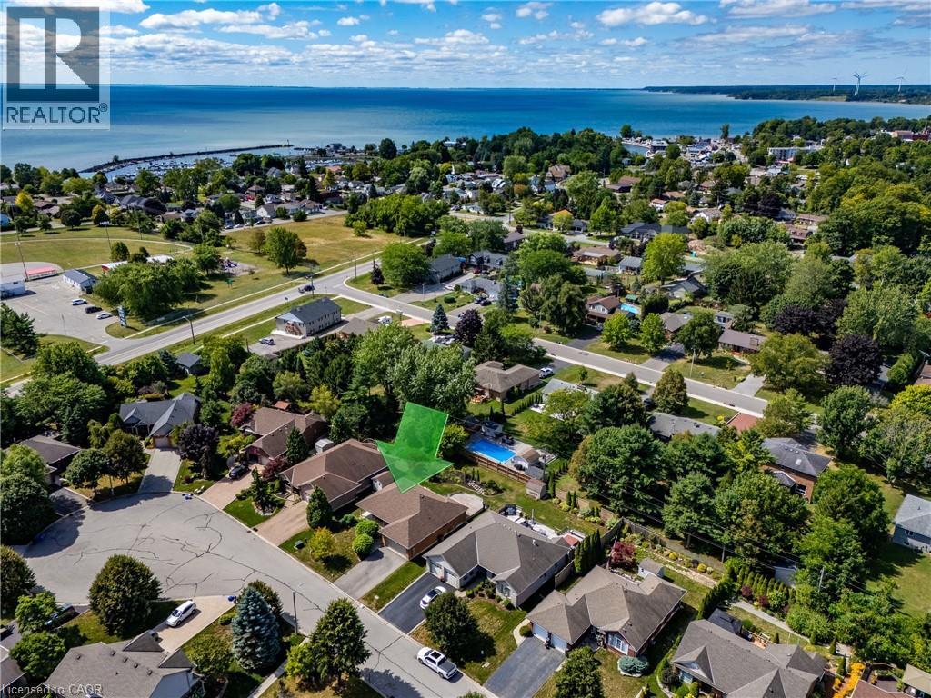 Photo 26 of 30 Coastal Court, Port Dover ON