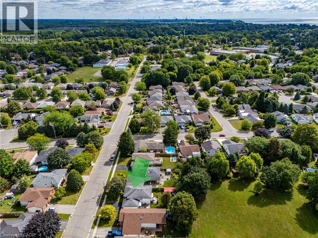 Photo 27 of 307 Dover Avenue, Port Dover ON