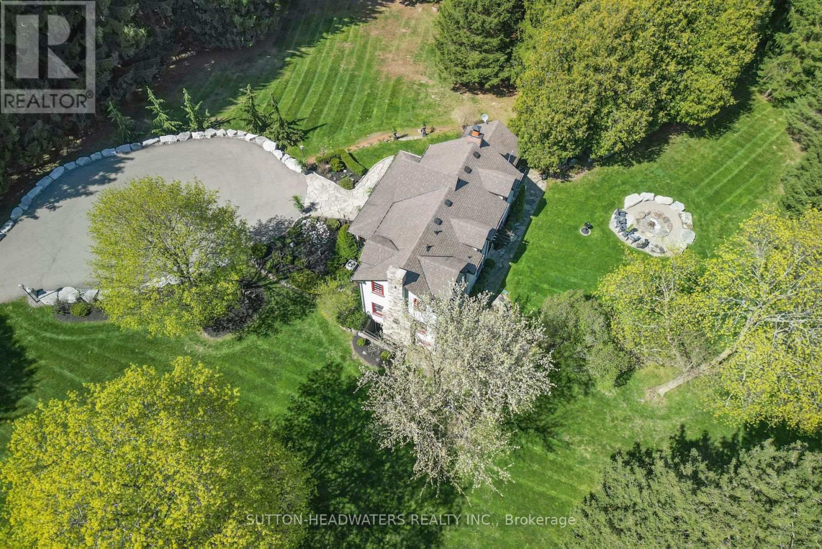 Photo 12 of 4075 The Grange Side Road E, Caledon ON
