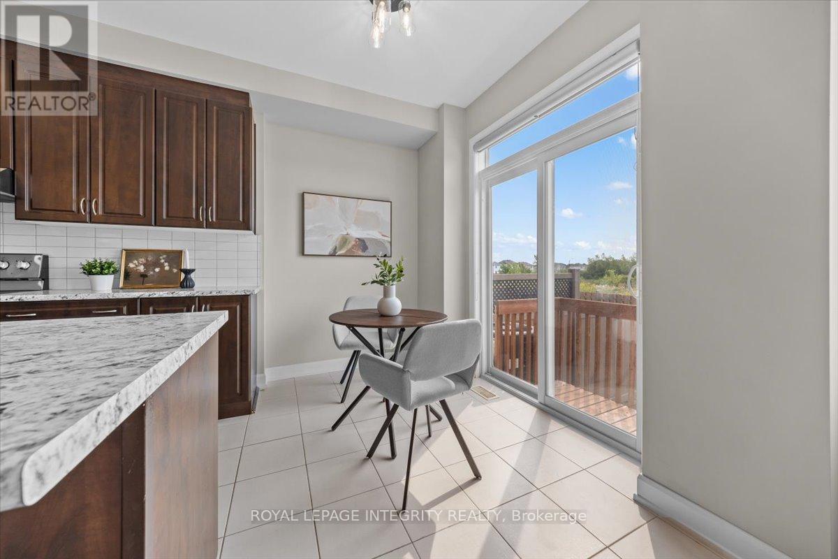 Photo 11 of 93 Aura Avenue, Ottawa ON