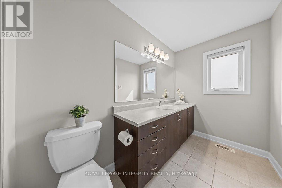 Photo 24 of 93 Aura Avenue, Ottawa ON
