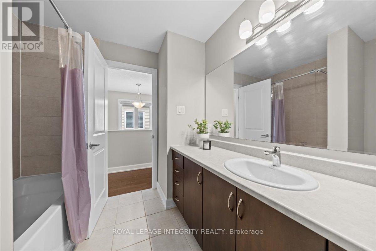 Photo 30 of 93 Aura Avenue, Ottawa ON
