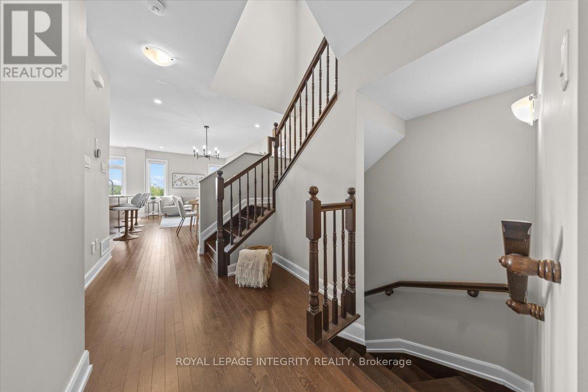 Photo 6 of 93 Aura Avenue, Ottawa ON