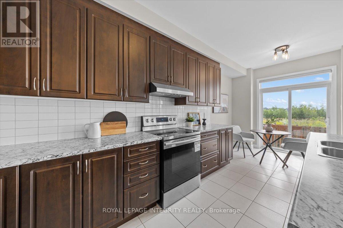 Photo 9 of 93 Aura Avenue, Ottawa ON
