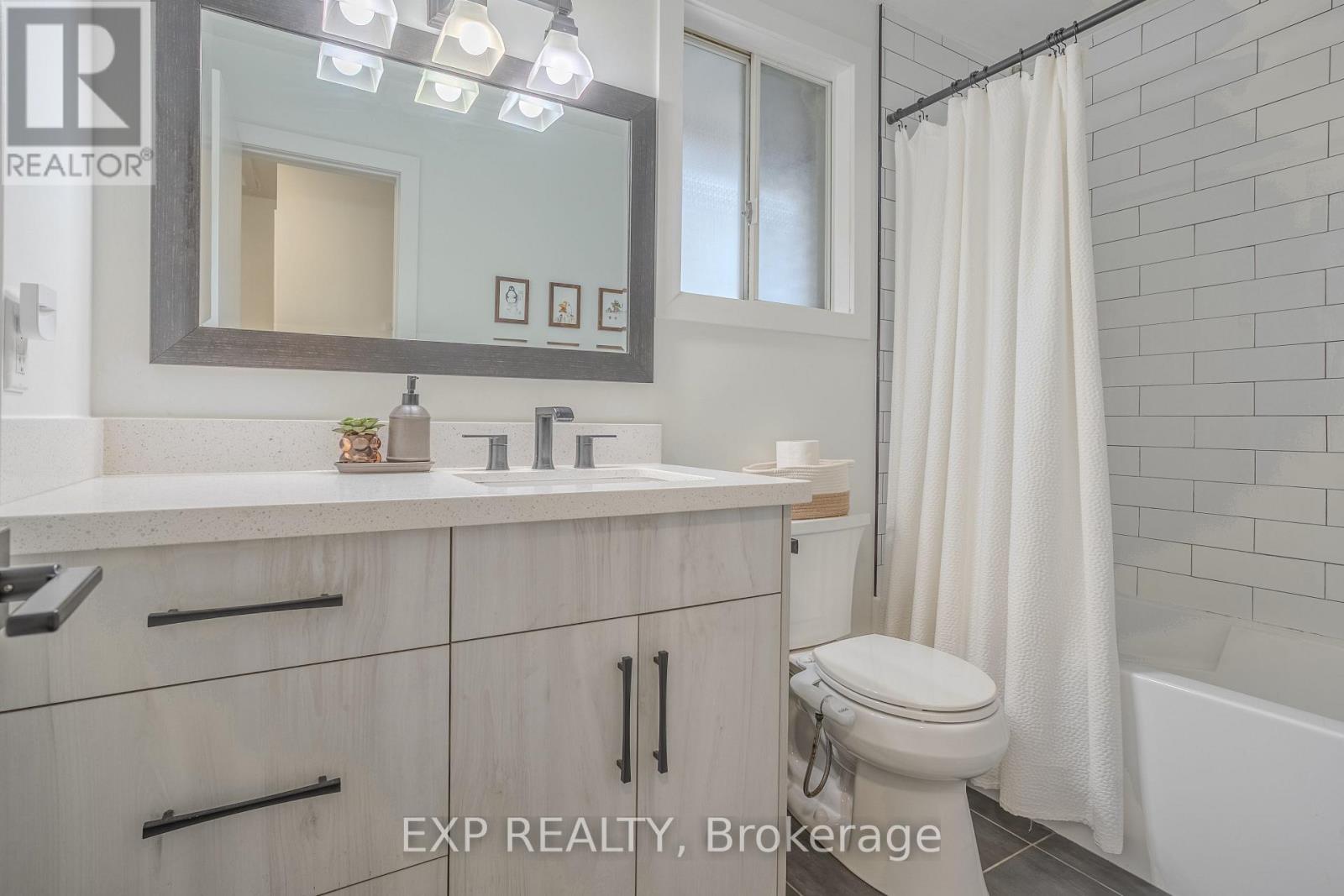 Photo 11 of 12 Lailey Street, St Catharines ON