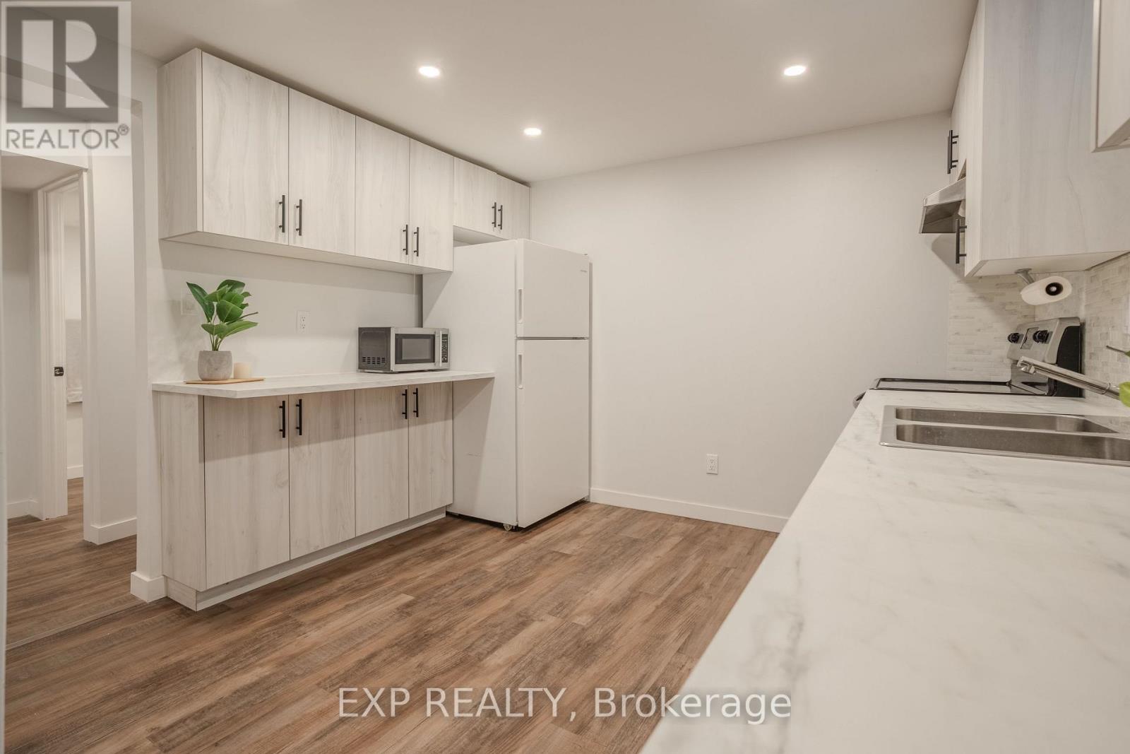 Photo 15 of 12 Lailey Street, St Catharines ON