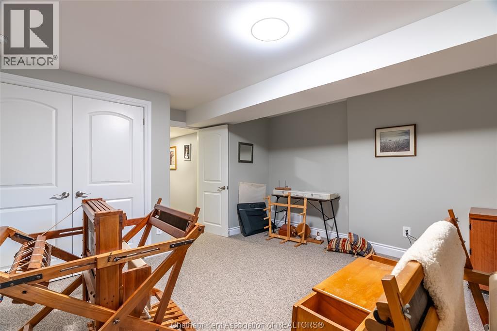 Photo 30 of 11 Champlain Court, Chatham ON