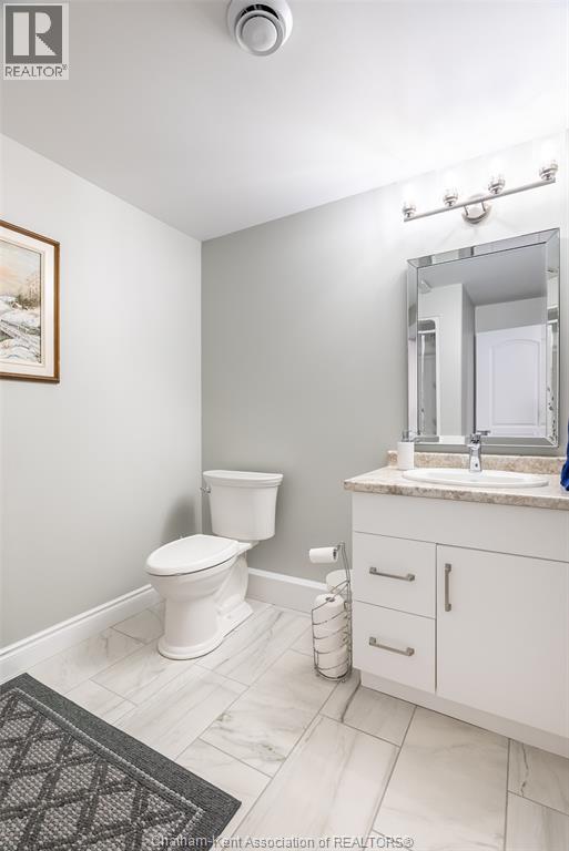 Photo 31 of 11 Champlain Court, Chatham ON