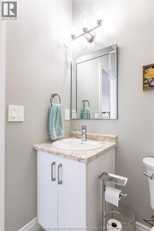 Photo 23 of 11 Champlain Court, Chatham ON