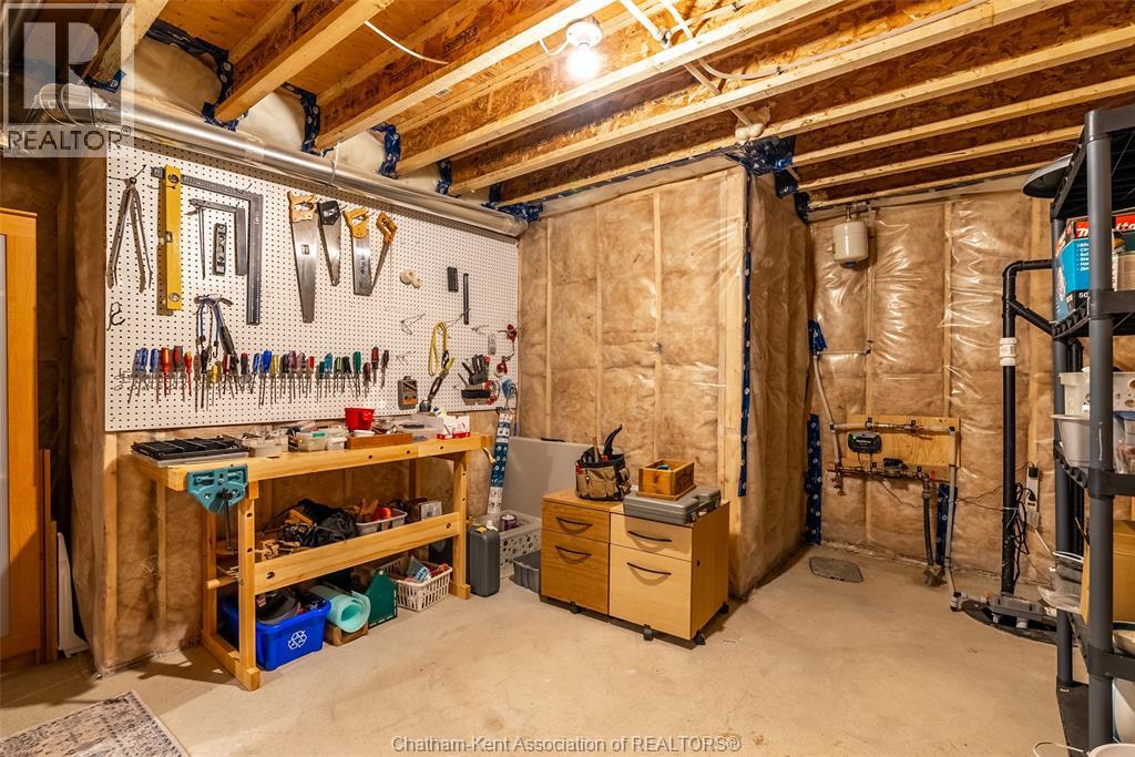 Photo 11 of 11 Champlain Court, Chatham ON