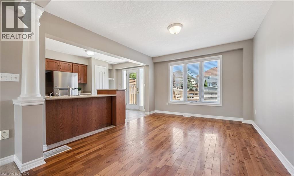 Photo 18 of 543 Victoria Road N, Guelph ON