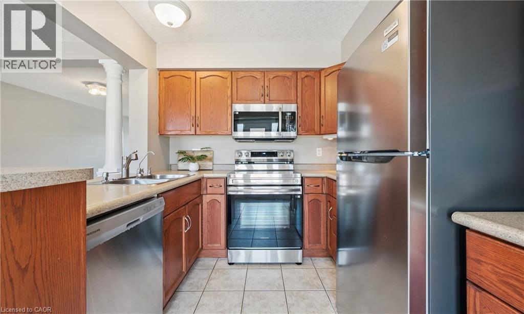 Photo 25 of 543 Victoria Road N, Guelph ON