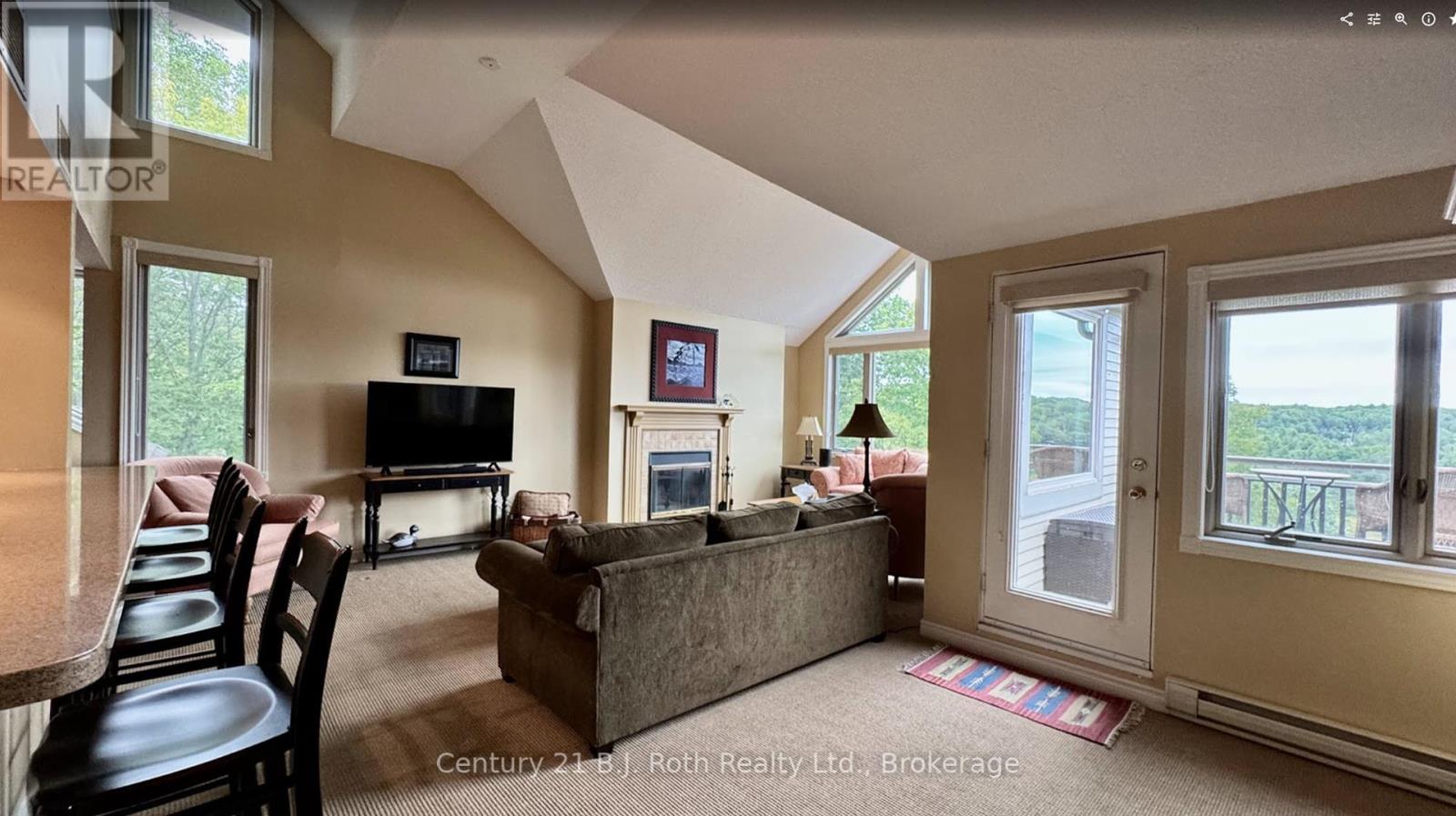 Photo 29 of 431 Grandview Hilltop Drive, Huntsville ON