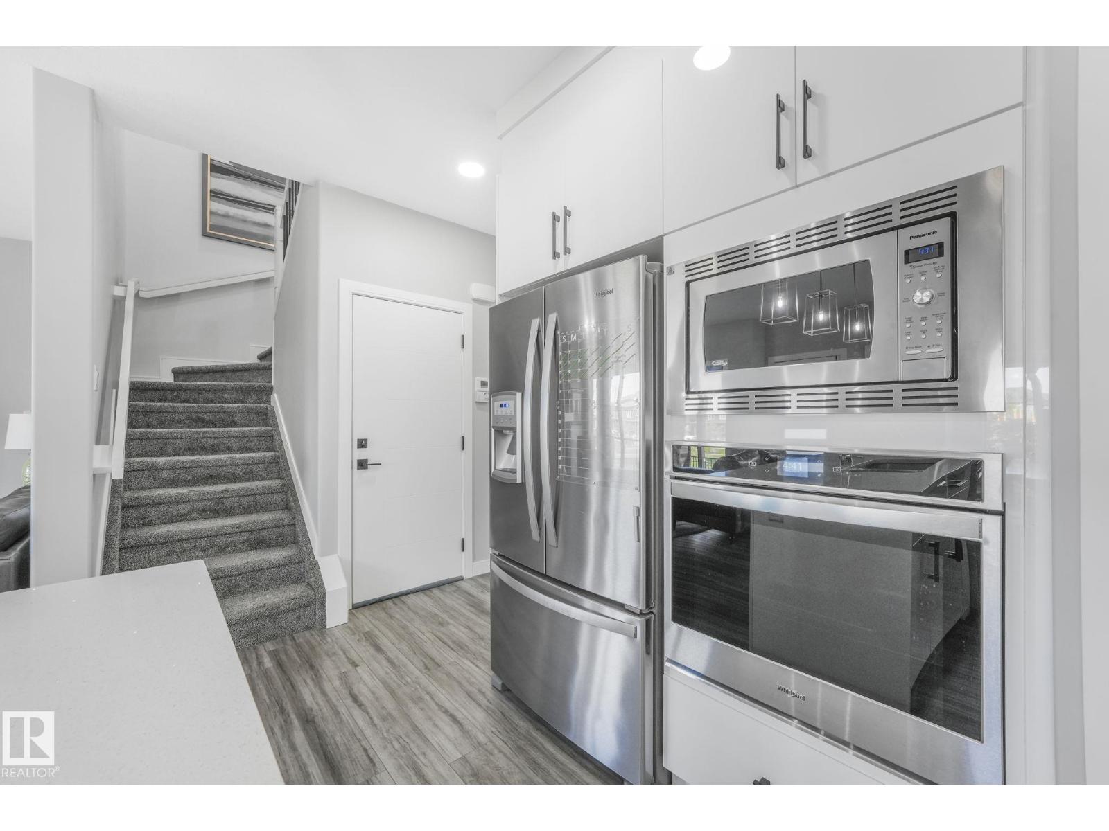 Photo 14 of 7708 Koruluk Ln Sw, Edmonton AB