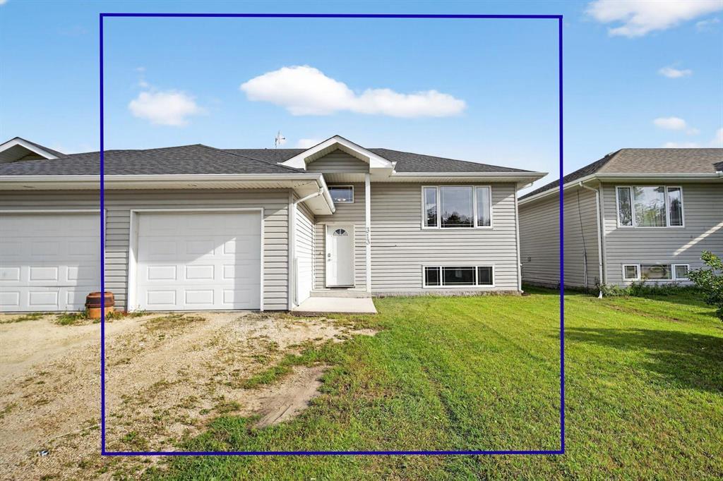 Photo 2 of 313 Neufeld Drive, Mitchell MB