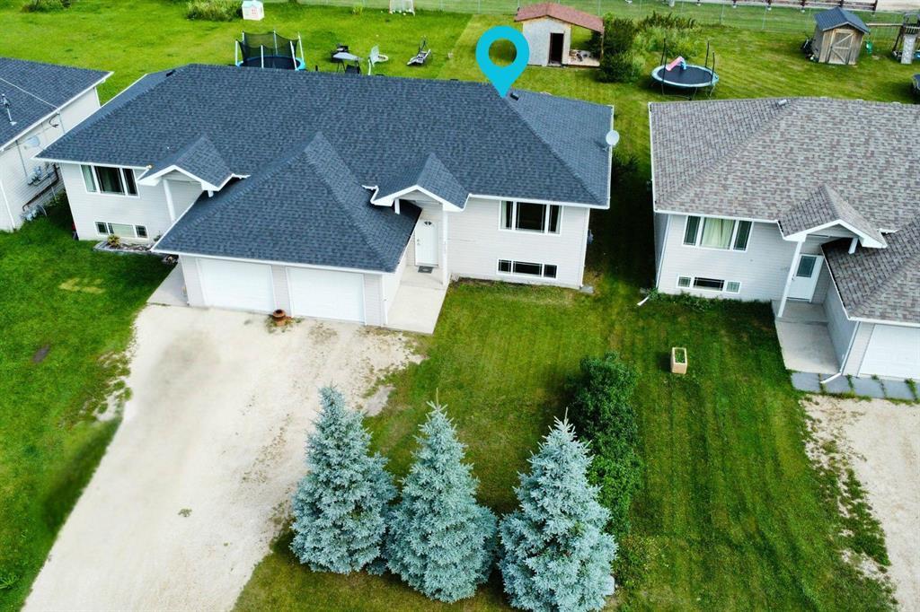Photo 3 of 313 Neufeld Drive, Mitchell MB