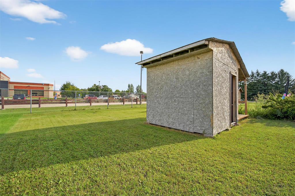 Photo 30 of 313 Neufeld Drive, Mitchell MB