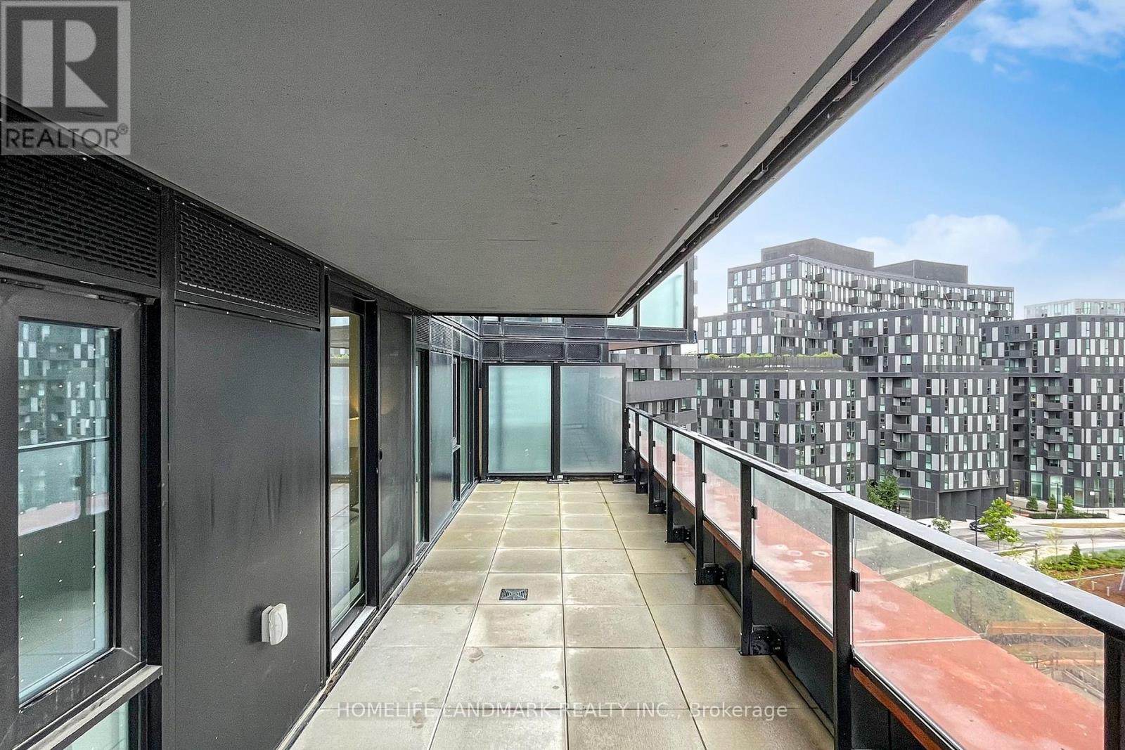 Photo 16 of 717 8 Tippett Road, Toronto ON