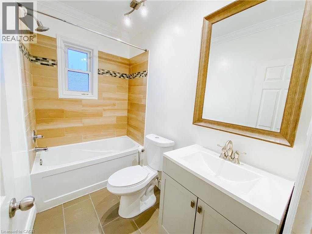 Photo 20 of 458 King William Street, Hamilton ON