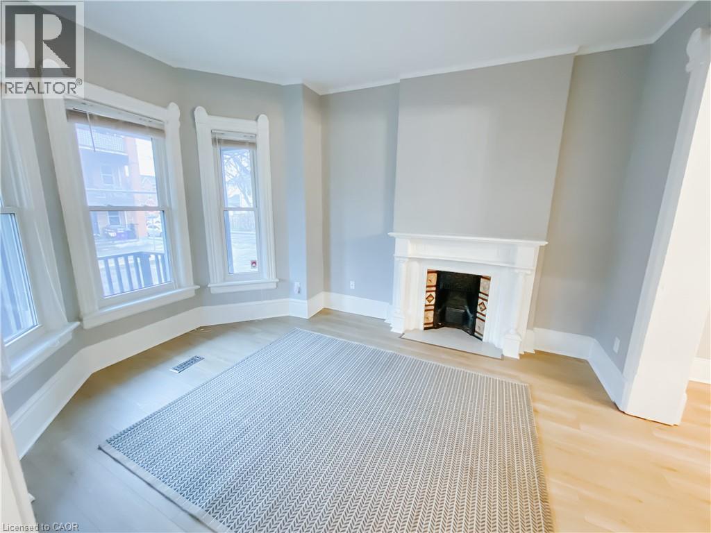 Photo 5 of 458 King William Street, Hamilton ON
