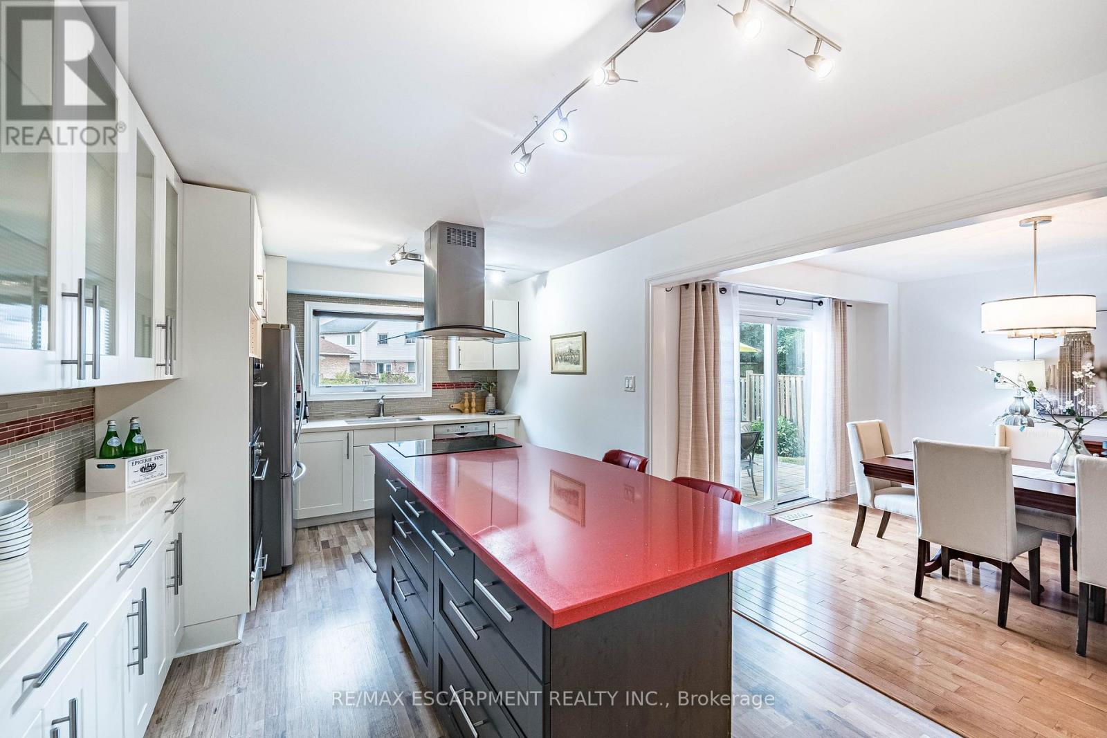 Photo 12 of 16 Ackrow Court, Toronto ON