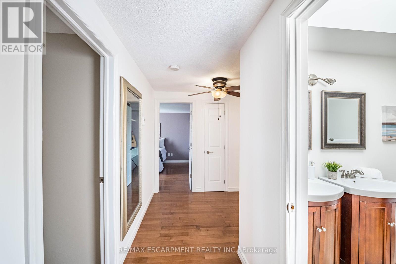 Photo 24 of 16 Ackrow Court, Toronto ON
