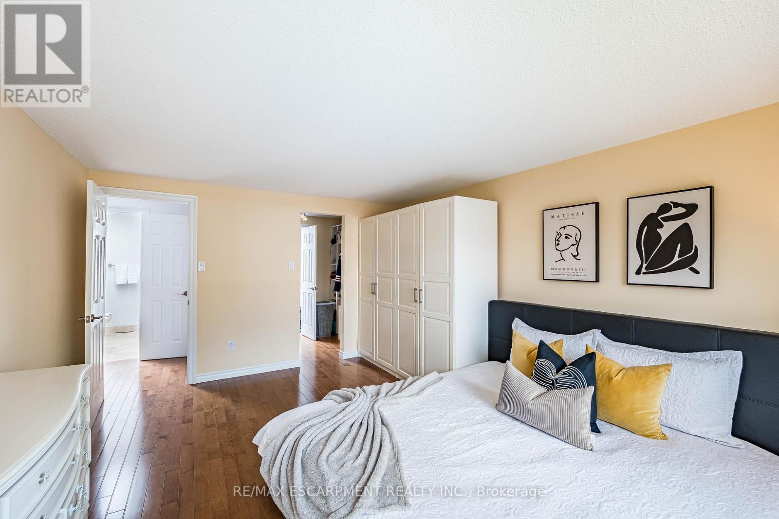 Photo 26 of 16 Ackrow Court, Toronto ON