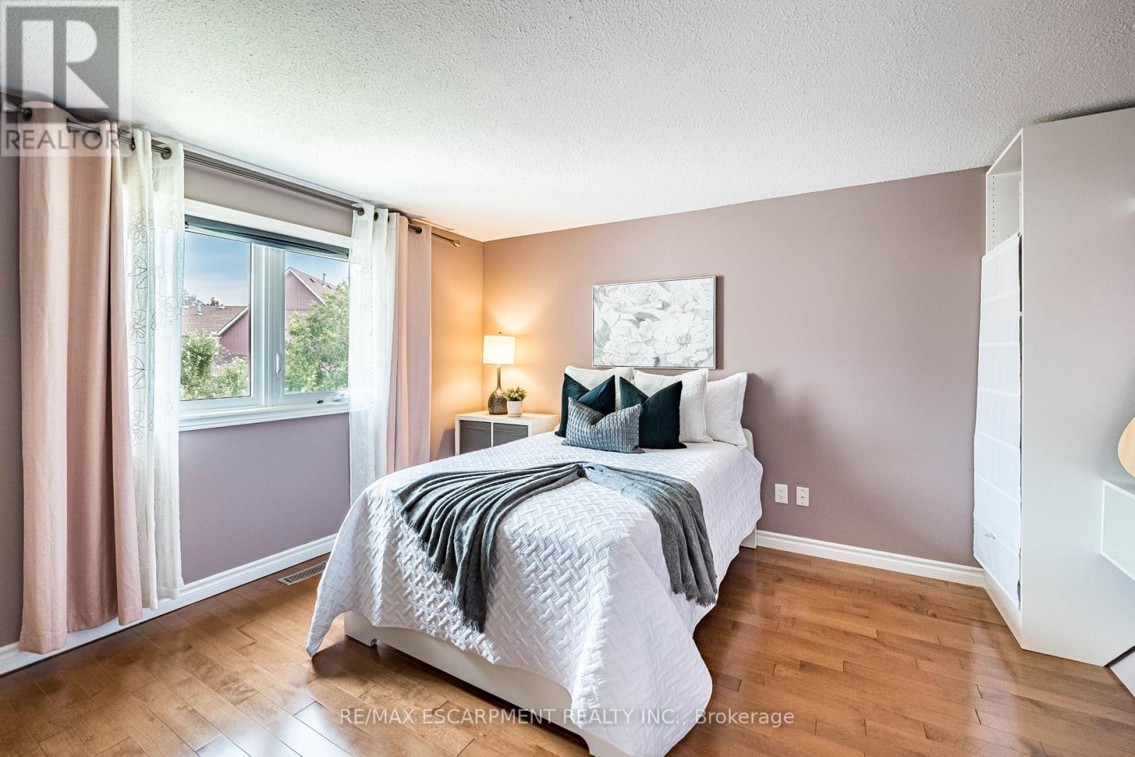 Photo 31 of 16 Ackrow Court, Toronto ON