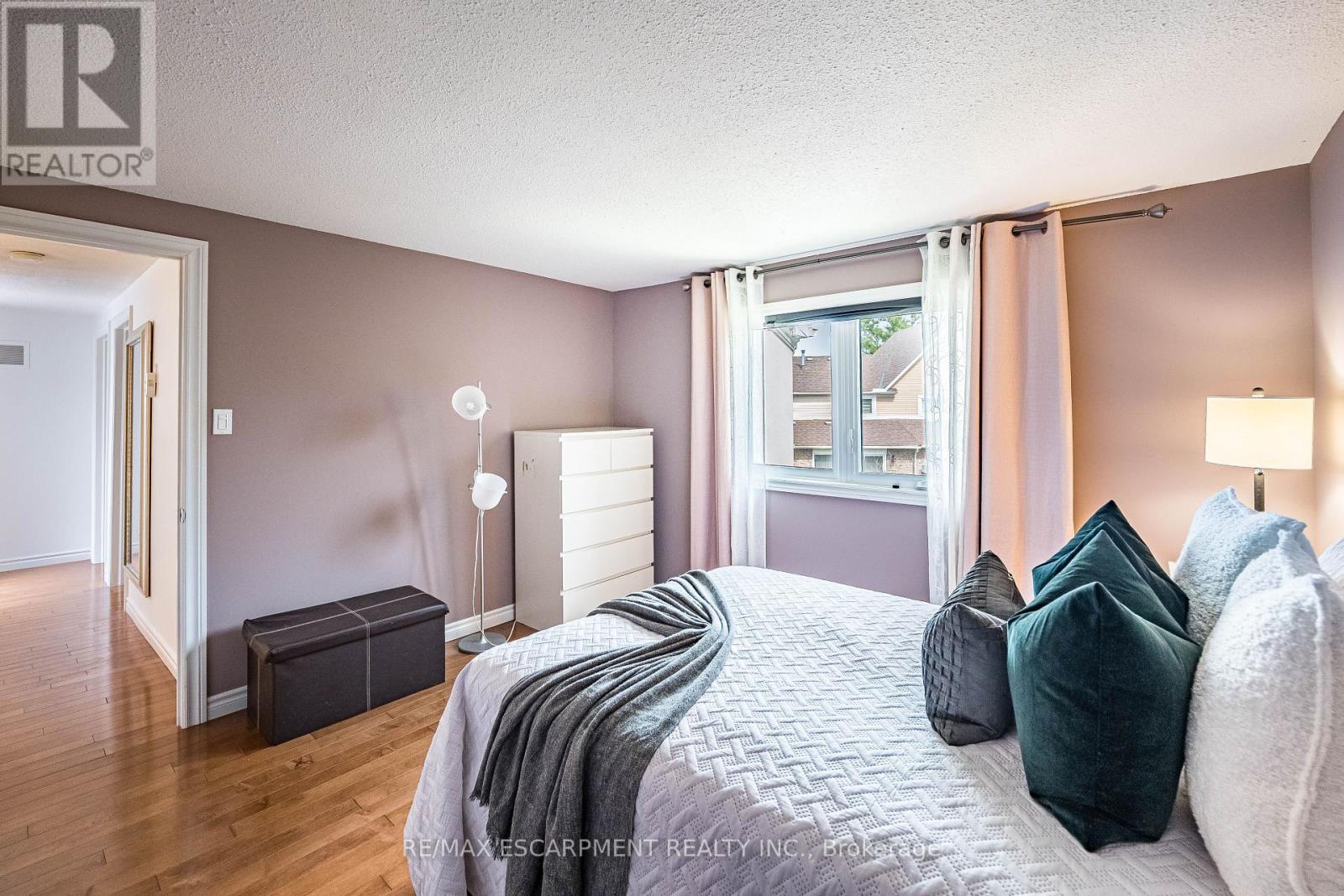 Photo 33 of 16 Ackrow Court, Toronto ON