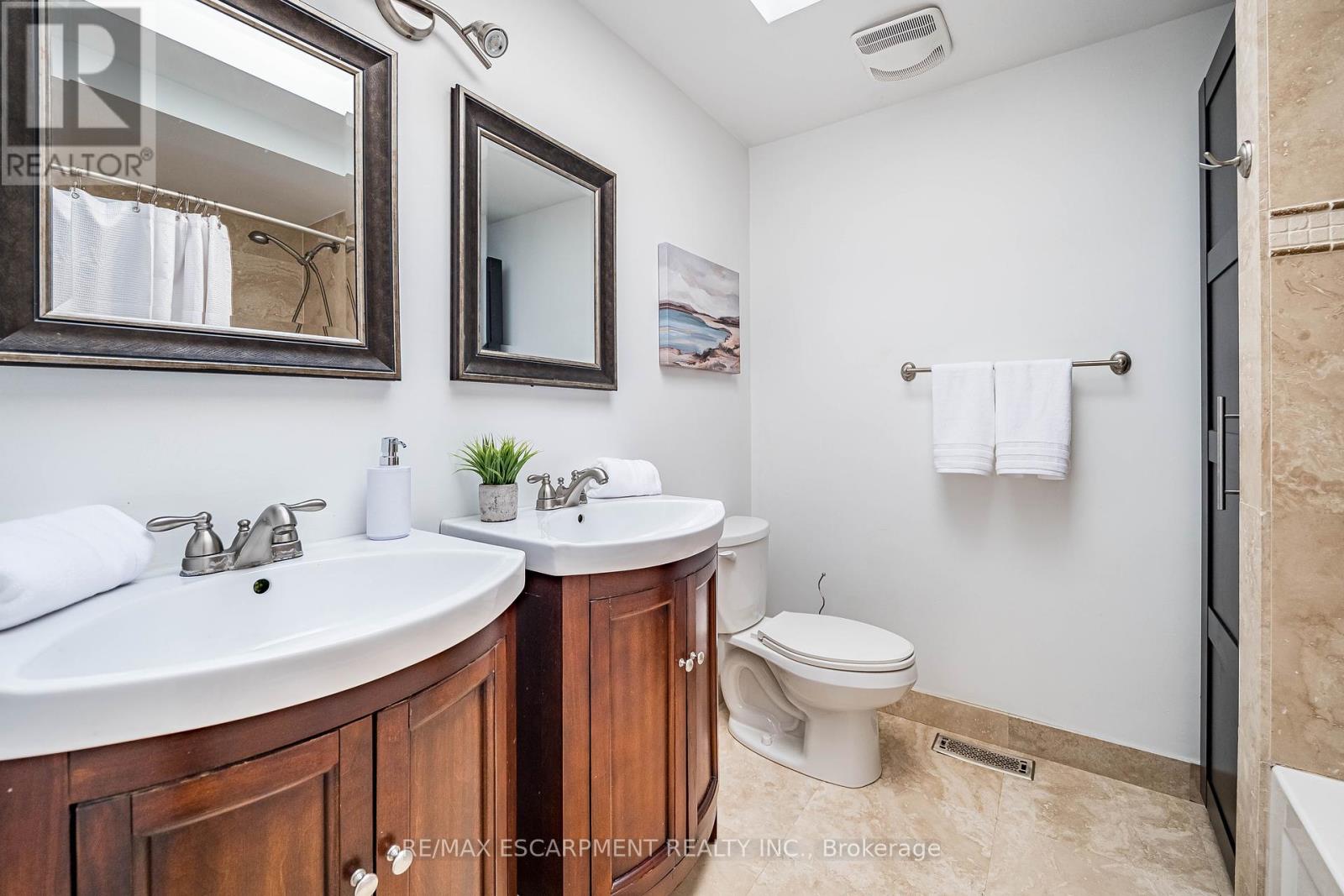 Photo 38 of 16 Ackrow Court, Toronto ON