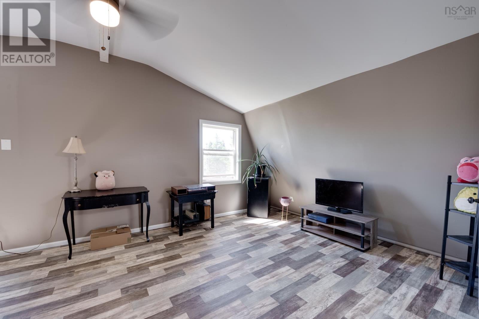 Property 28 of 43 of 47 Golden Glow Lane