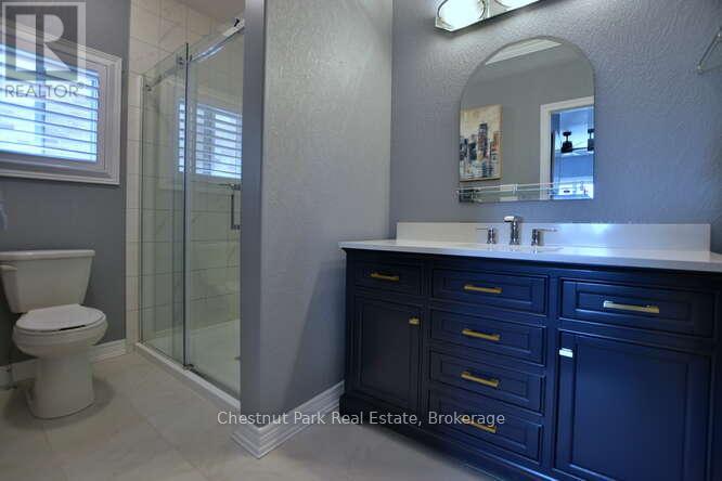 Photo 22 of 23 Maidens Crescent, Collingwood ON