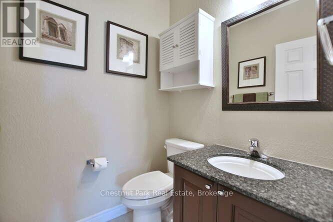 Photo 18 of 23 Maidens Crescent, Collingwood ON
