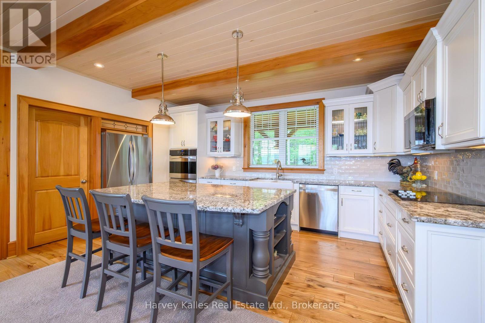 Photo 27 of 1045 Lakeshore Drive, Gravenhurst ON