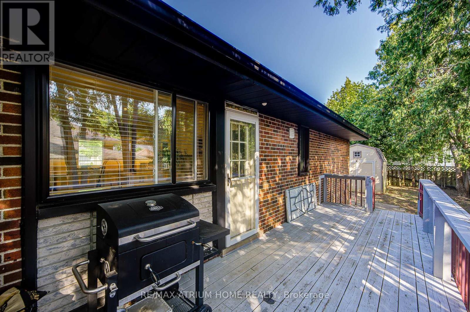 Photo 50 of 29 Starlight Crescent, Richmond Hill ON