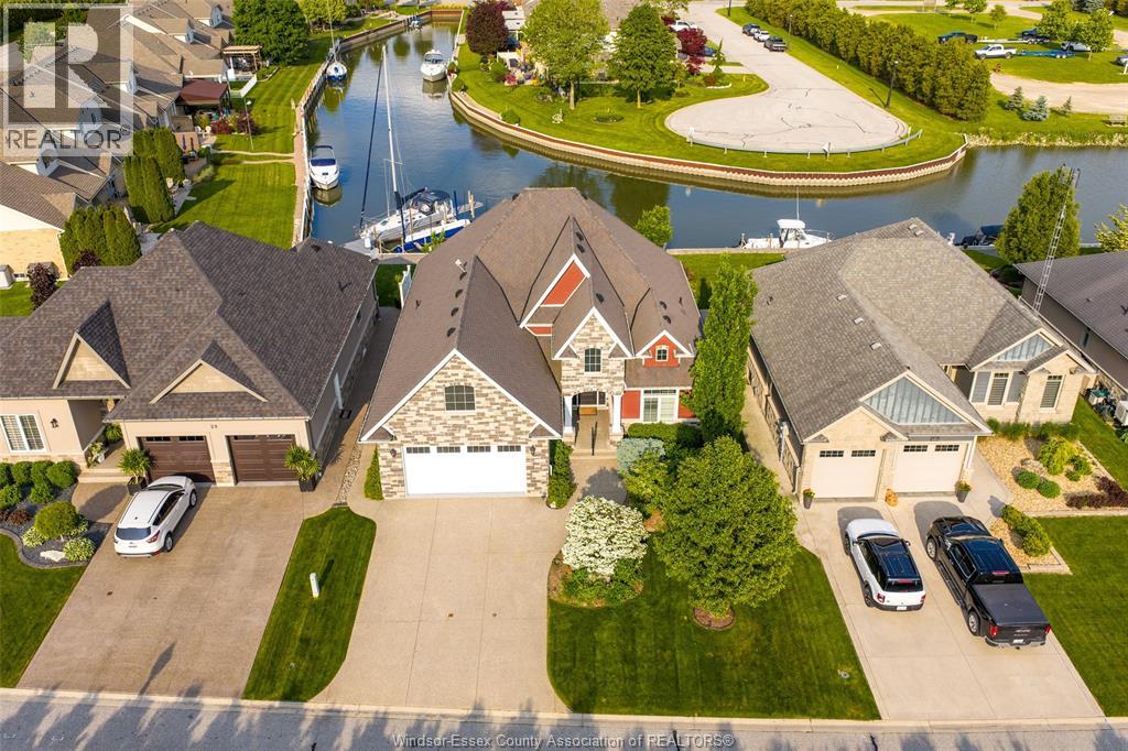 Photo 1 of 33 Montego Bay Crescent, Kingsville ON