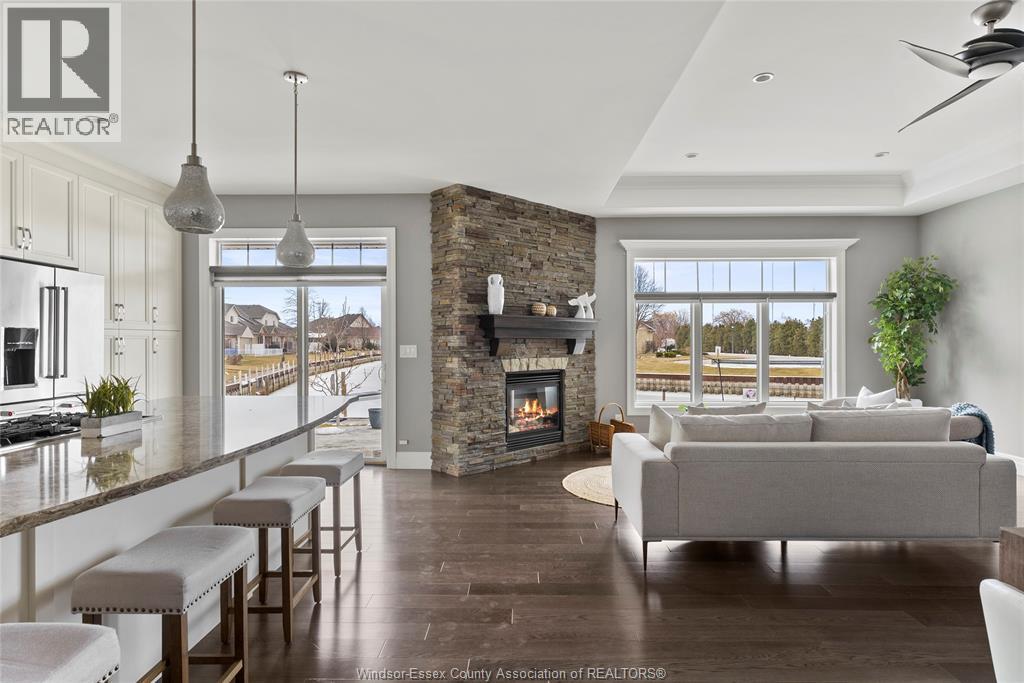 Photo 16 of 33 Montego Bay Crescent, Kingsville ON