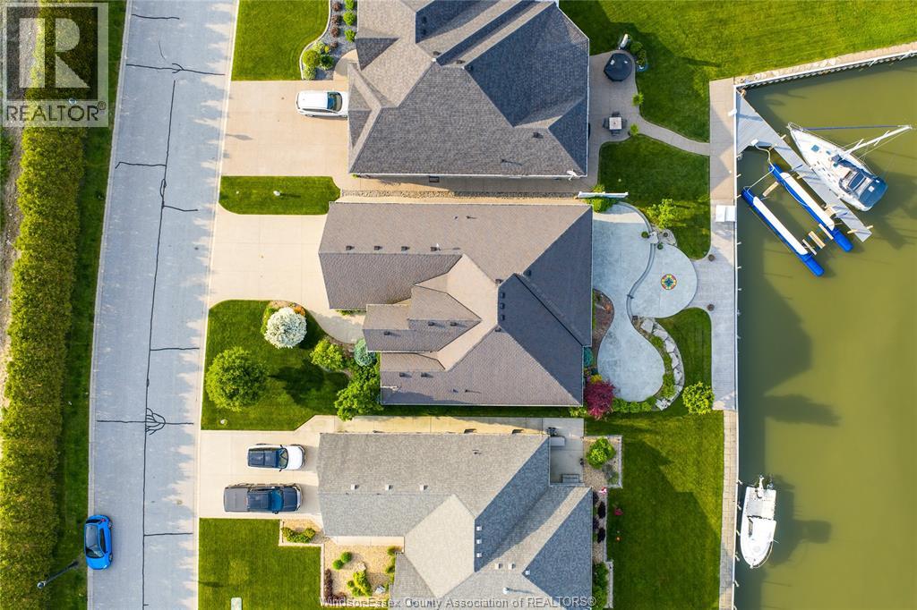 Photo 7 of 33 Montego Bay Crescent, Kingsville ON
