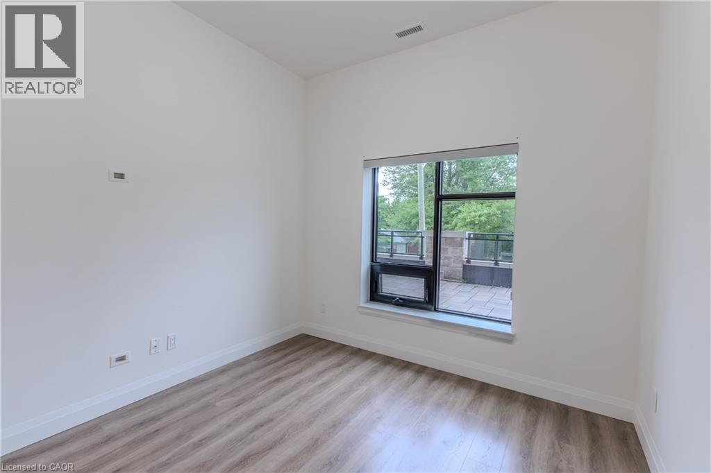 Photo 28 of 30 Hamilton Street S Unit 103, Waterdown ON